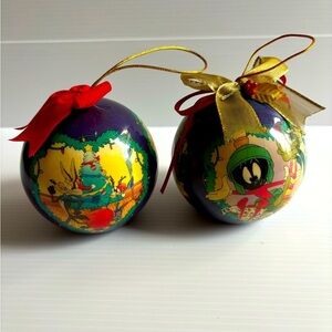 Vintage Looney Tunes 1997 Christmas Holiday Ball Ornaments